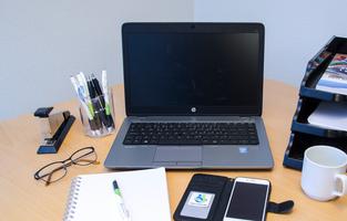 Skrivbord.