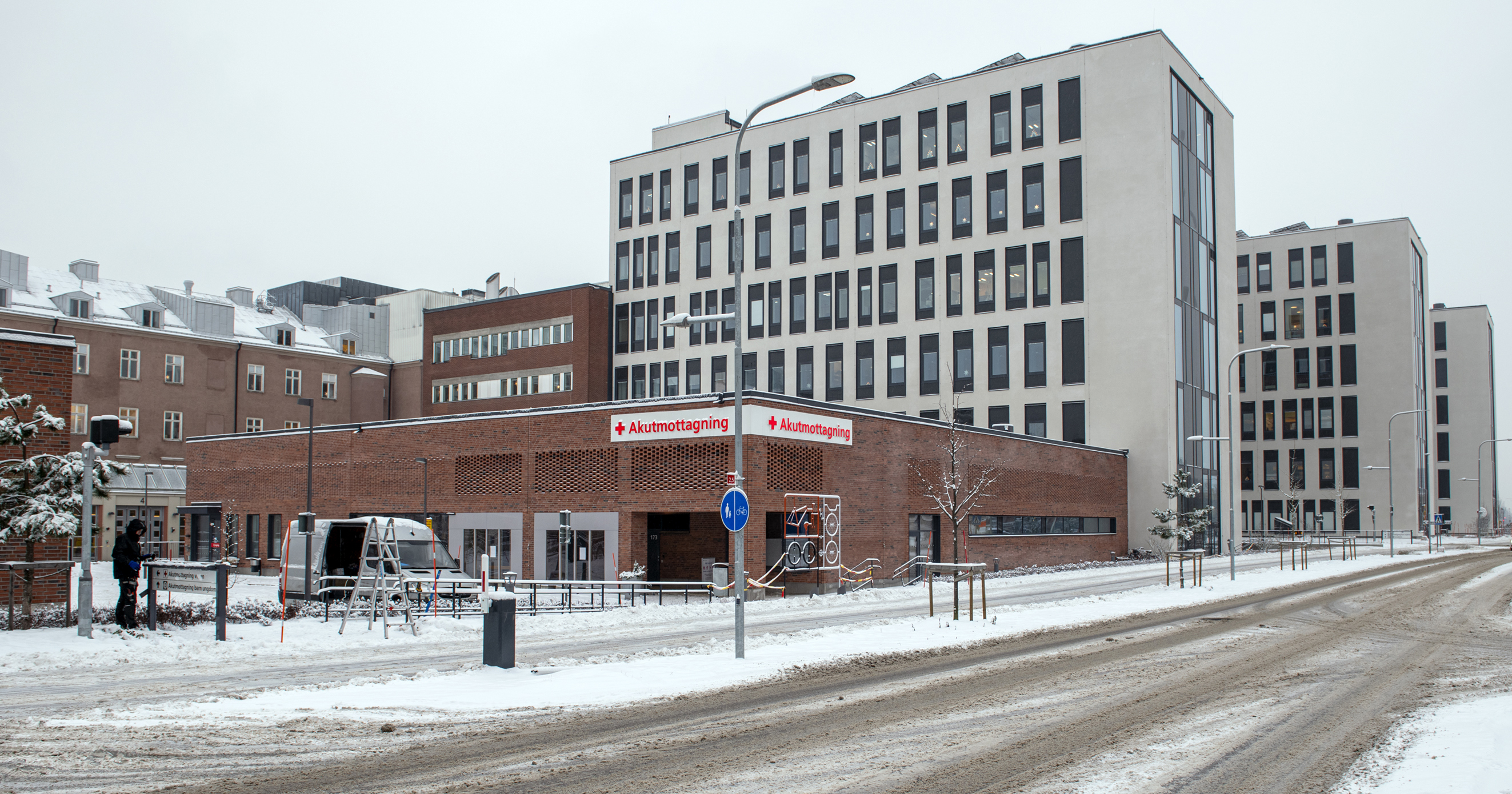 H-huset och akuten på Universitetssjukhuset Örebro.