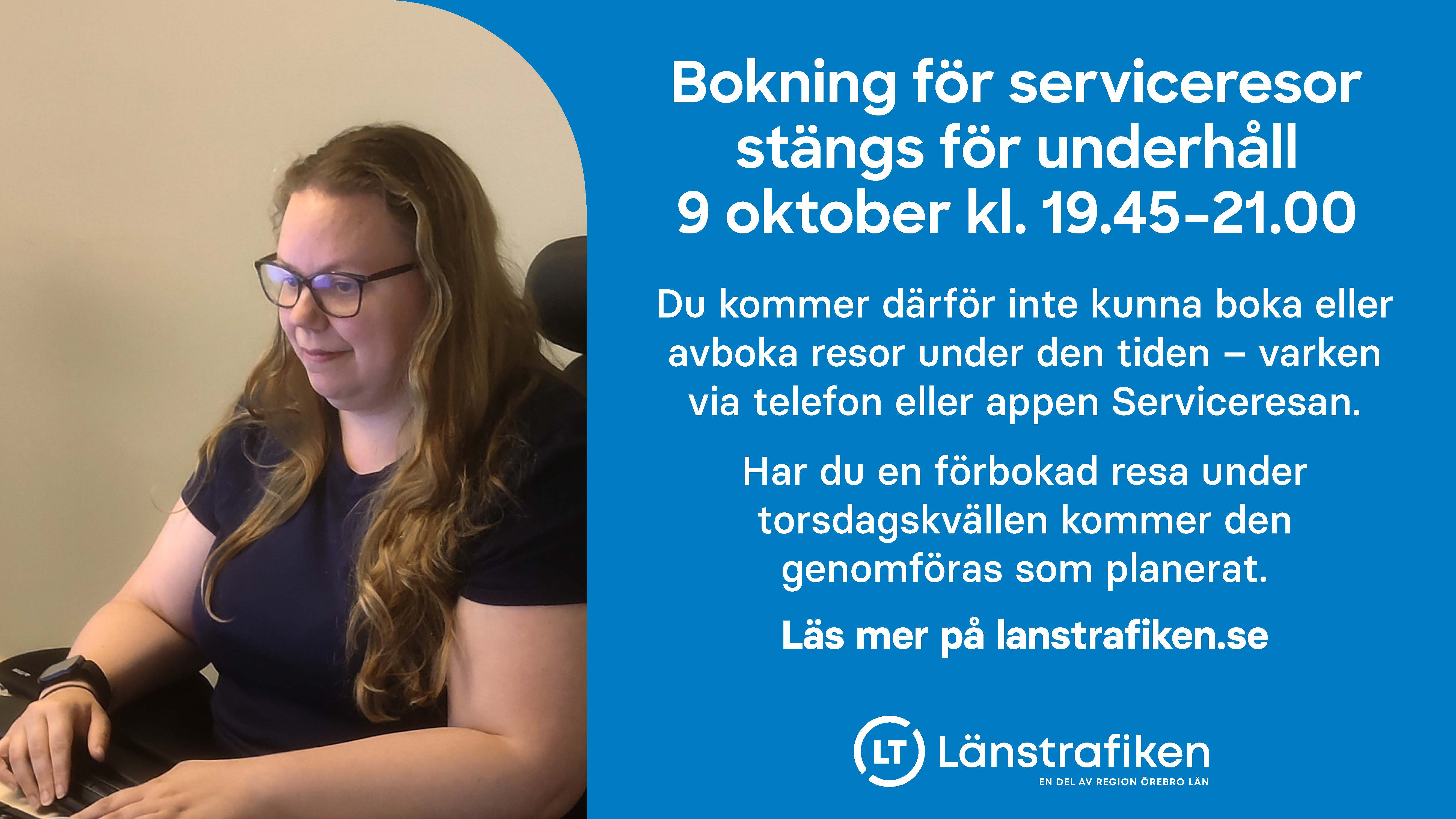 En kvinna sitter med ett tangentbord framför sig. Samma text i bilden som i nyheten.